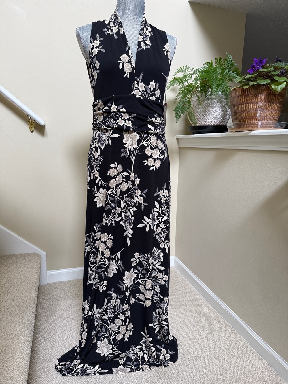 Vince Camuto Black Maxi Dress with Cream Floral Print. Size M.